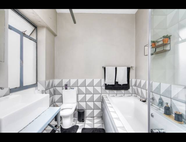 0.5 BEDROOM APARTMENT FOR SALE IN MABONENG
